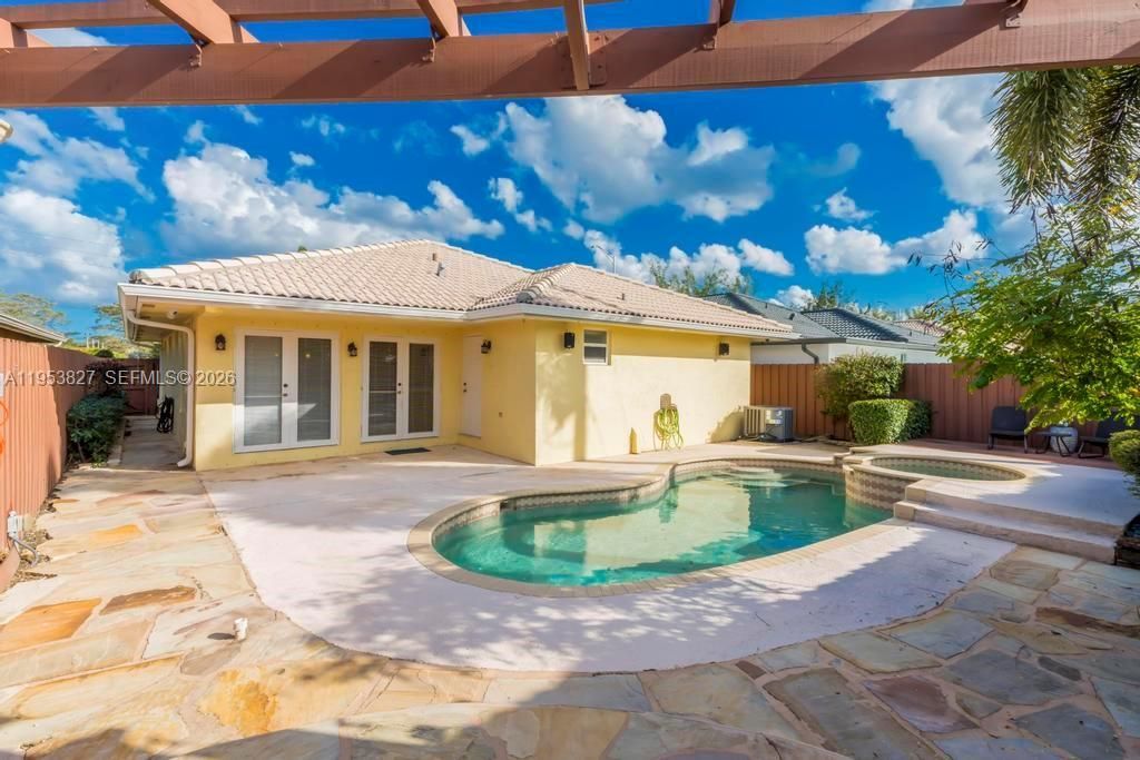 4370 SW 82nd Ave, Miami, FL 33155 Photo