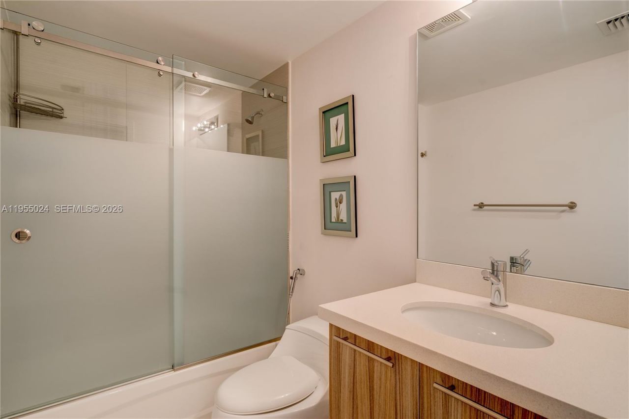 6700 Indian Creek Dr, Unit 402, Miami Beach, FL 33141 Photo