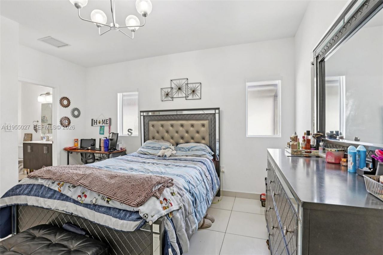 1191 NW 1st St, Florida City, FL 33034 Photo