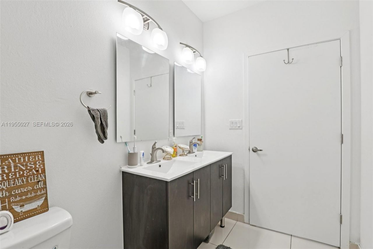 1191 NW 1st St, Florida City, FL 33034 Photo