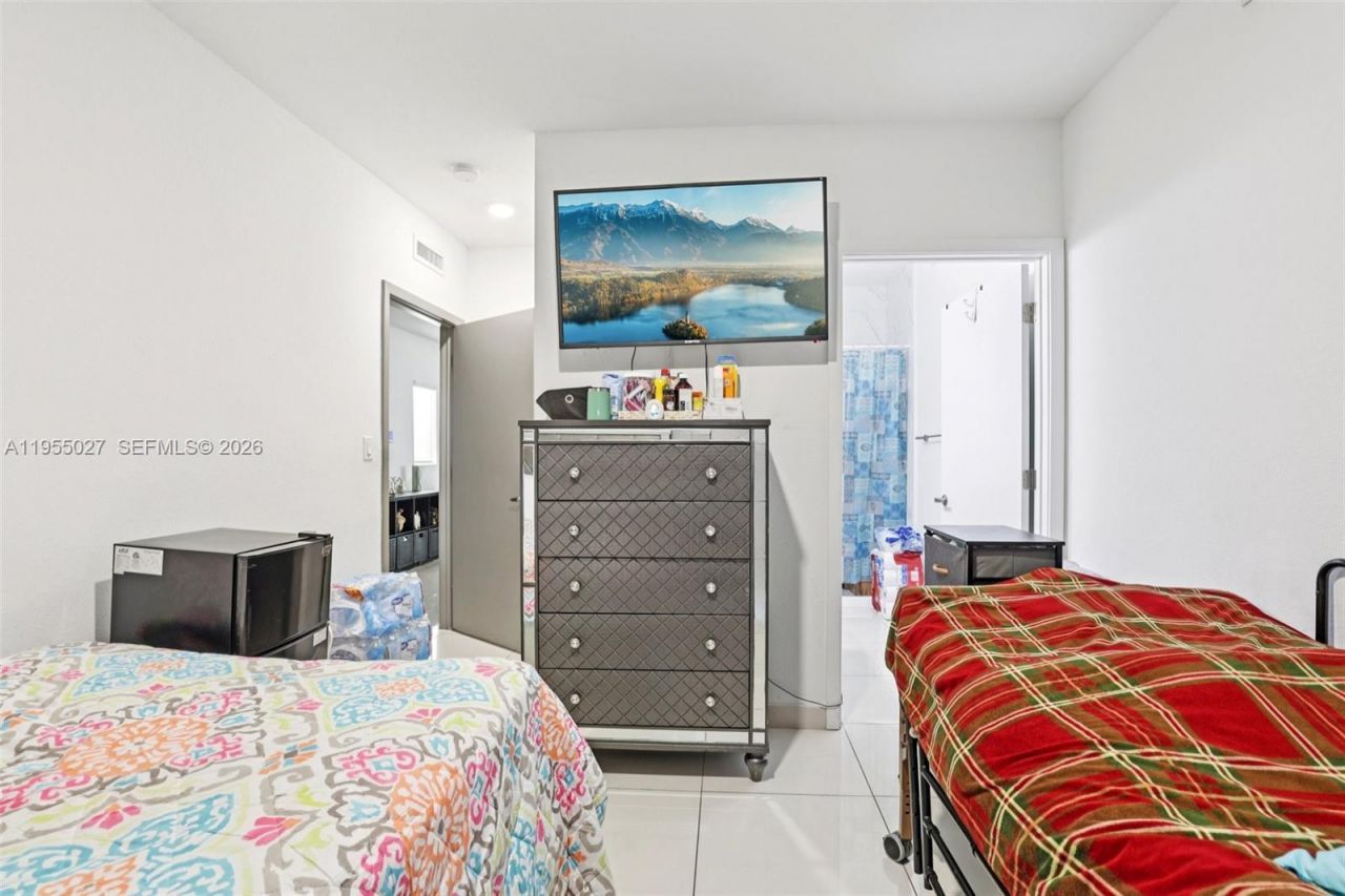 1191 NW 1st St, Florida City, FL 33034 Photo