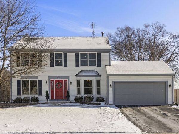 1402 Cherry Drive, Batavia, IL 60510