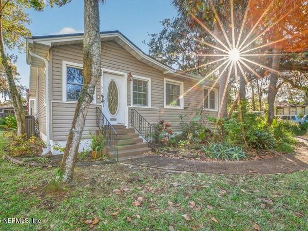 1636 LOWER 4TH Avenue N, Jacksonville Beach, FL 32250