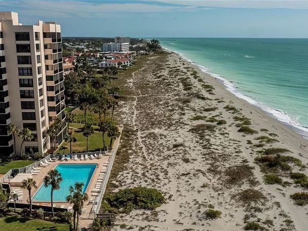 627 ALHAMBRA ROAD, Unit 701, VENICE, FL 34285