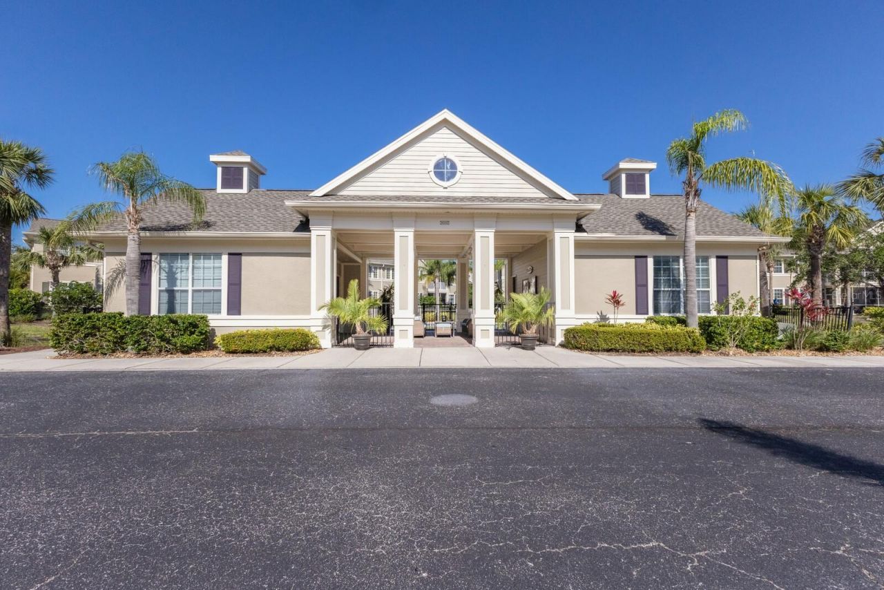 8035 St Simons Street, Unit 8035, University Park, FL 34201 Photo