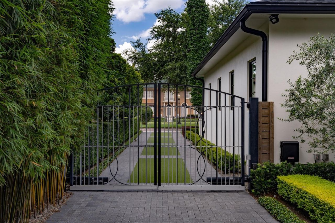 851 Park Lake Court, Orlando, FL 32803 Photo