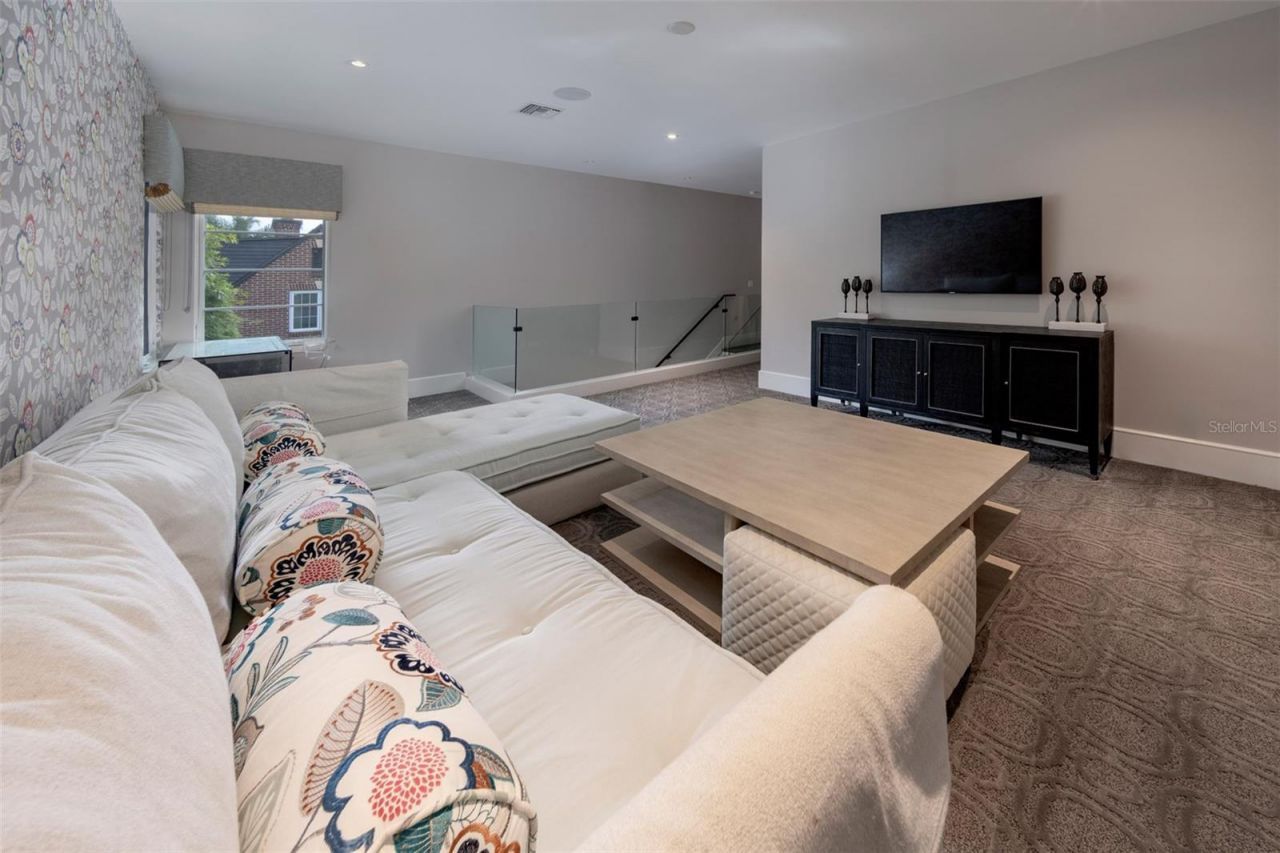 851 Park Lake Court, Orlando, FL 32803 Photo