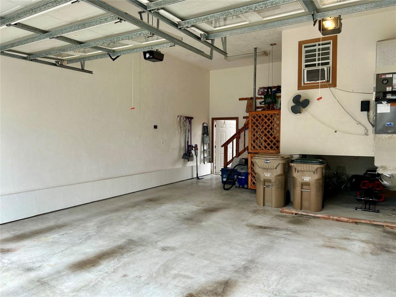 55730 Holiday  Circle, Astor, FL 32102 Photo