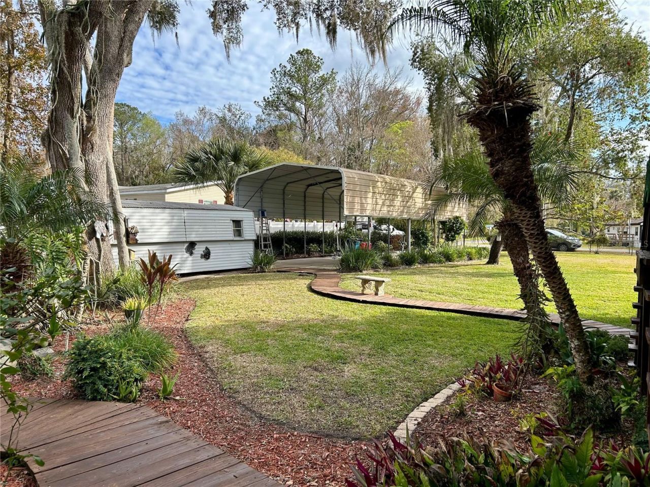 55730 Holiday  Circle, Astor, FL 32102 Photo