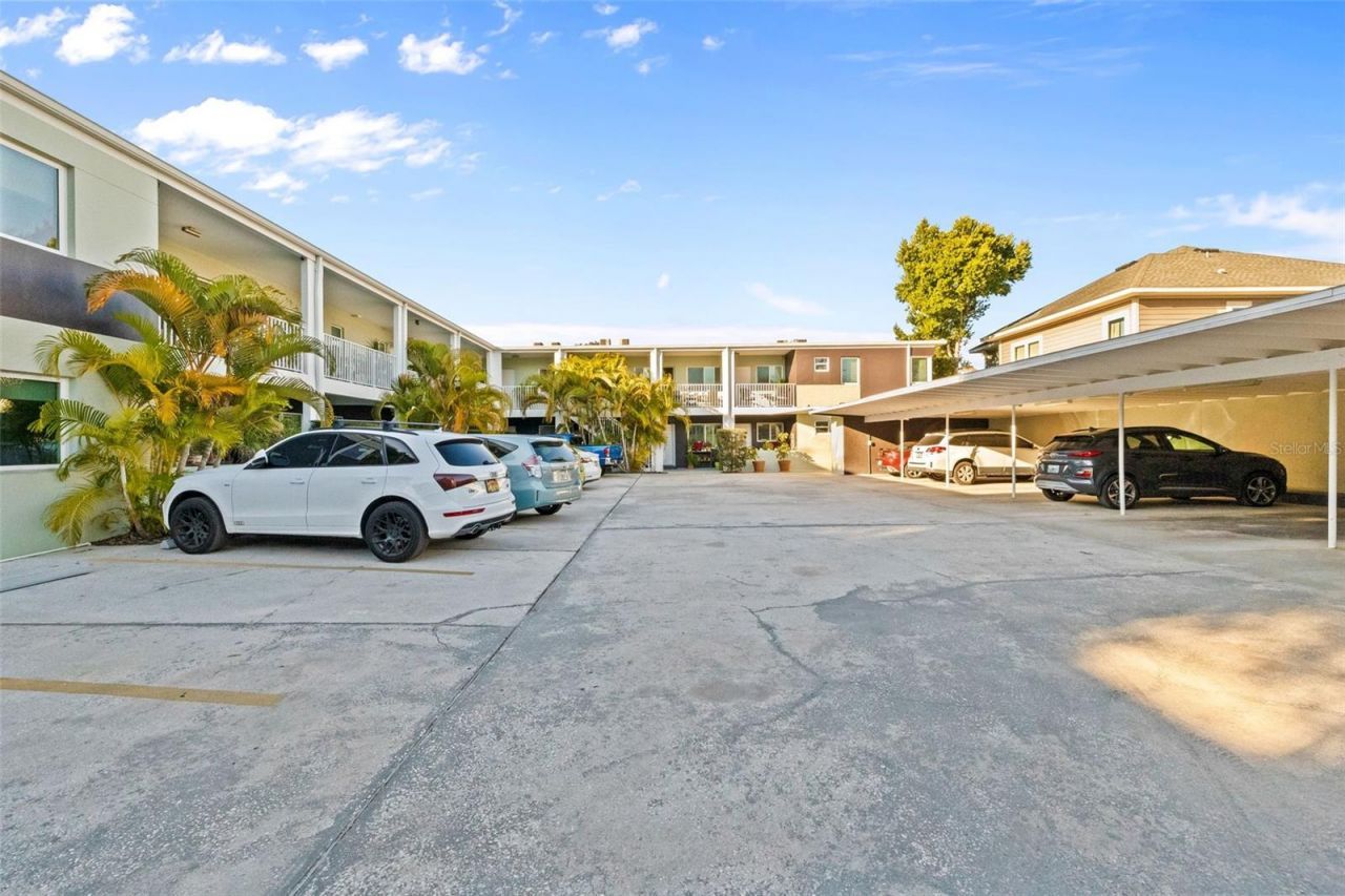 410 12th Avenue Ne, Unit 8, Saint Petersburg, FL 33701 Photo