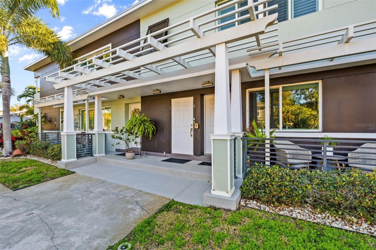 410 12th Avenue Ne, Unit 8, Saint Petersburg, FL 33701 Photo