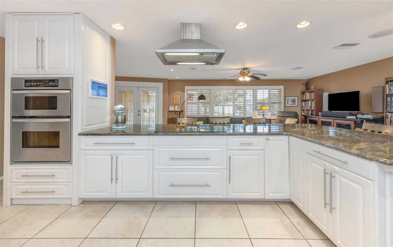 4313 50th Place S, Saint Petersburg, FL 33711 Photo