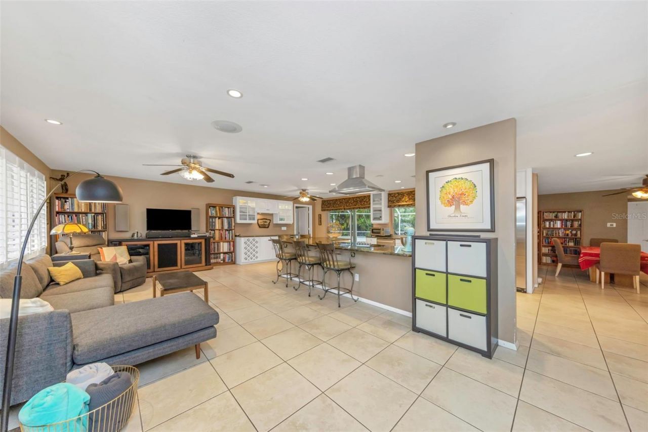 4313 50th Place S, Saint Petersburg, FL 33711 Photo