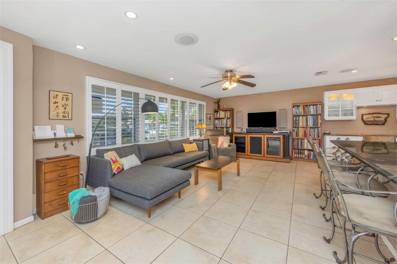 4313 50th Place S, Saint Petersburg, FL 33711 Photo