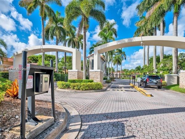 13934 SW 102nd Ln, Unit 13934, Miami, FL 33186