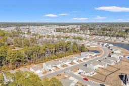 1404 Jardine Loop photo 4