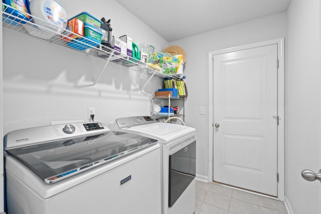 1404 Jardine Loop Photo 26