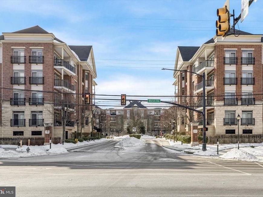 427 Carson Terrace, Huntingdon Valley, PA 19006 Main Photo