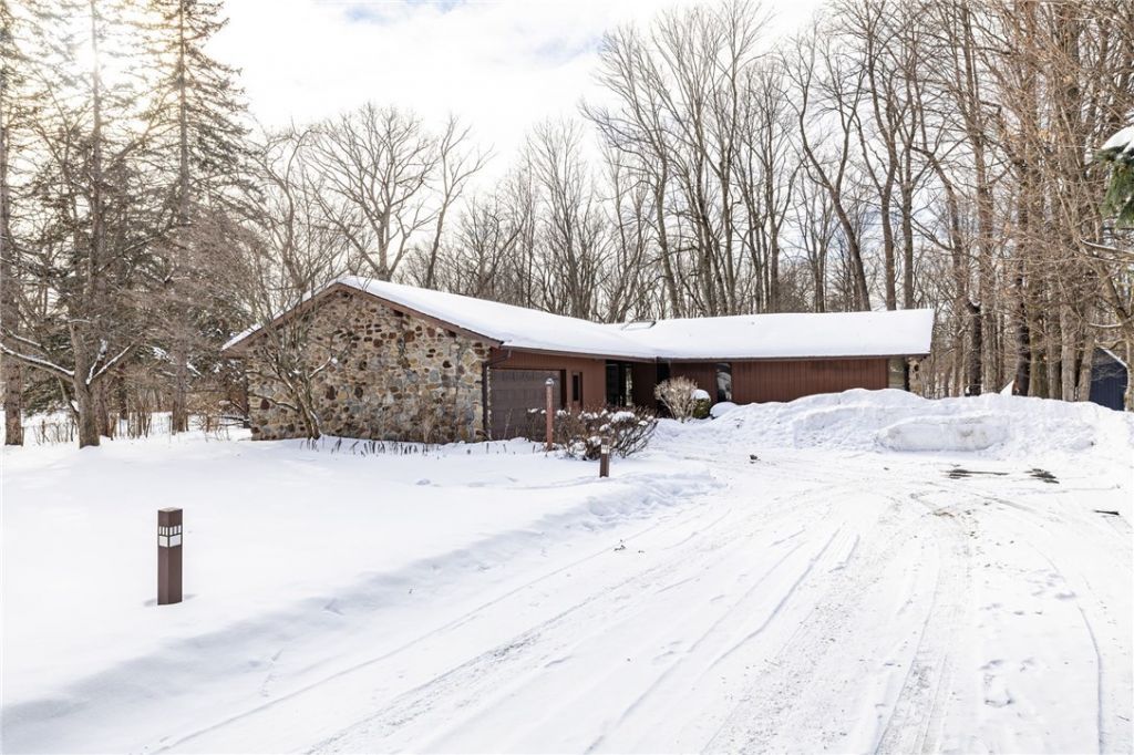 121 Hinkleyville Road, Spencerport, NY 14559 Main Photo