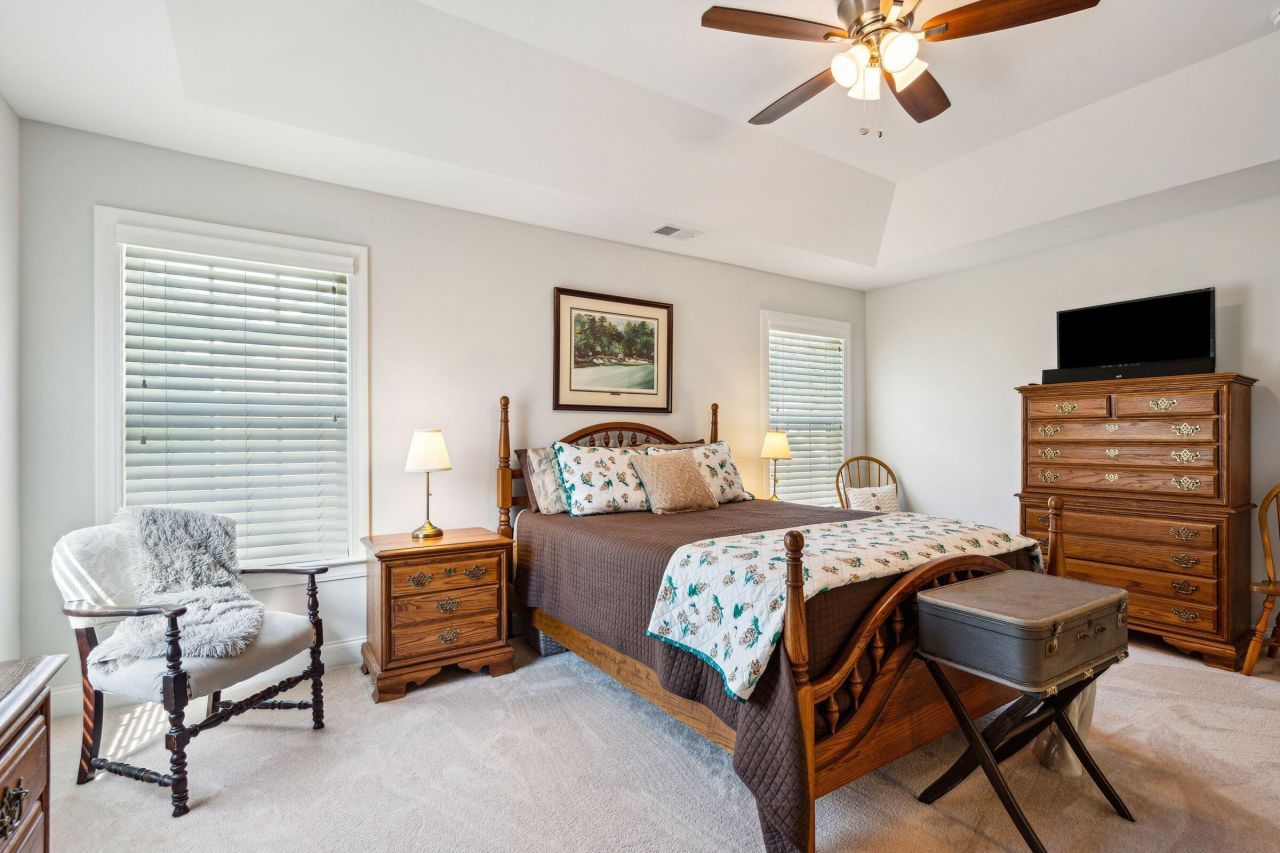 5317 Birdie Lane Photo 32