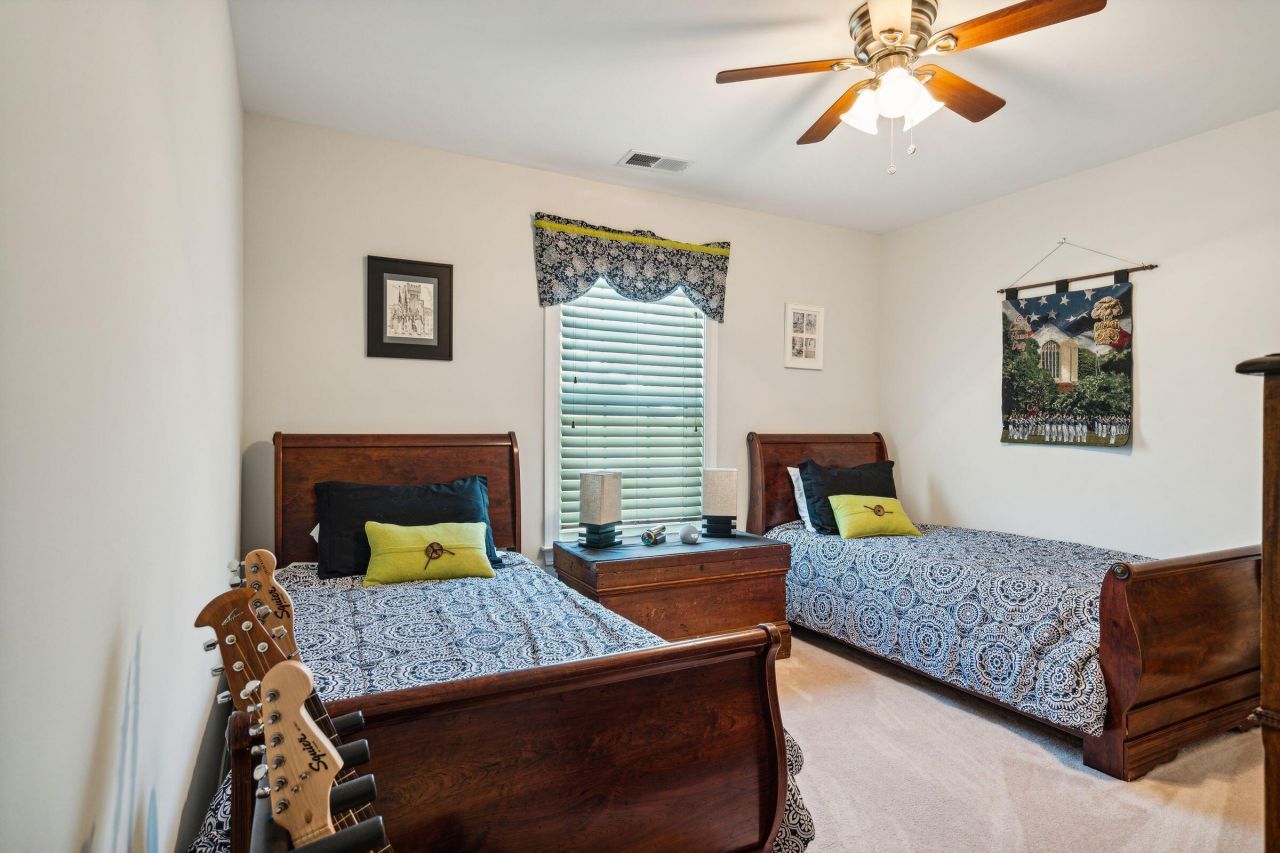 5317 Birdie Lane Photo 35