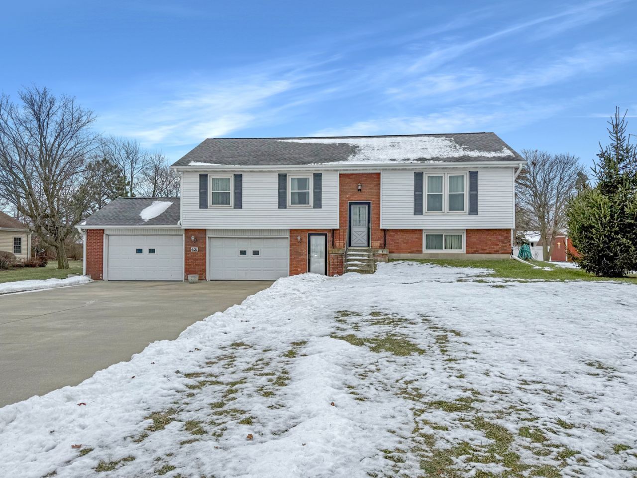 621 W Champaign Avenue, Rantoul, IL 61866 Main Photo