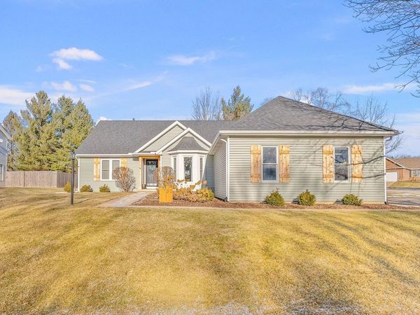 1730 E Rusholme Street, Davenport, IA 52803