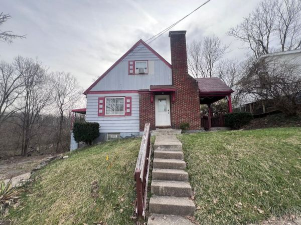 3162 Sunshine Avenue, Cincinnati, OH 45211