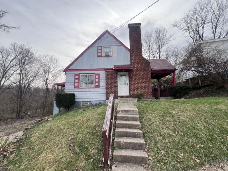 3162 Sunshine Avenue, Cincinnati, OH 45211 Photo 1