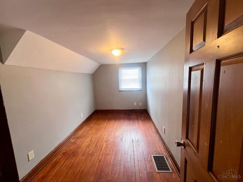 3162 Sunshine Avenue, Cincinnati, OH 45211 Photo 11