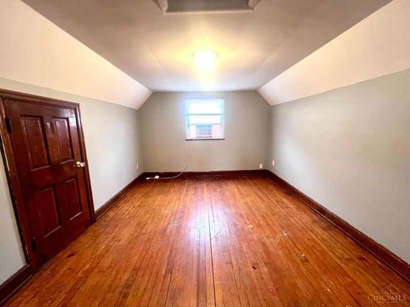 3162 Sunshine Avenue, Cincinnati, OH 45211 Photo 13
