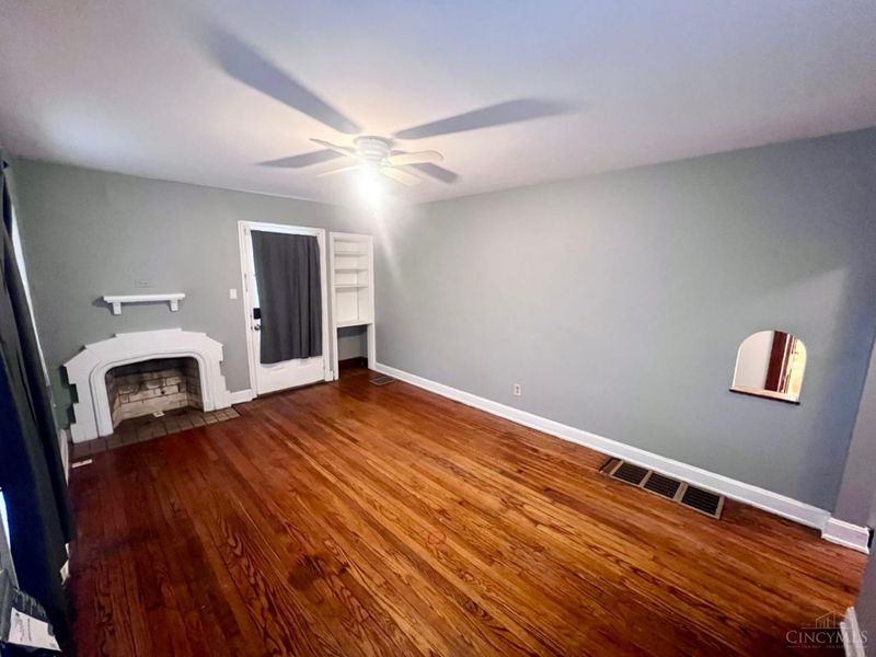 3162 Sunshine Avenue, Cincinnati, OH 45211 Photo 2