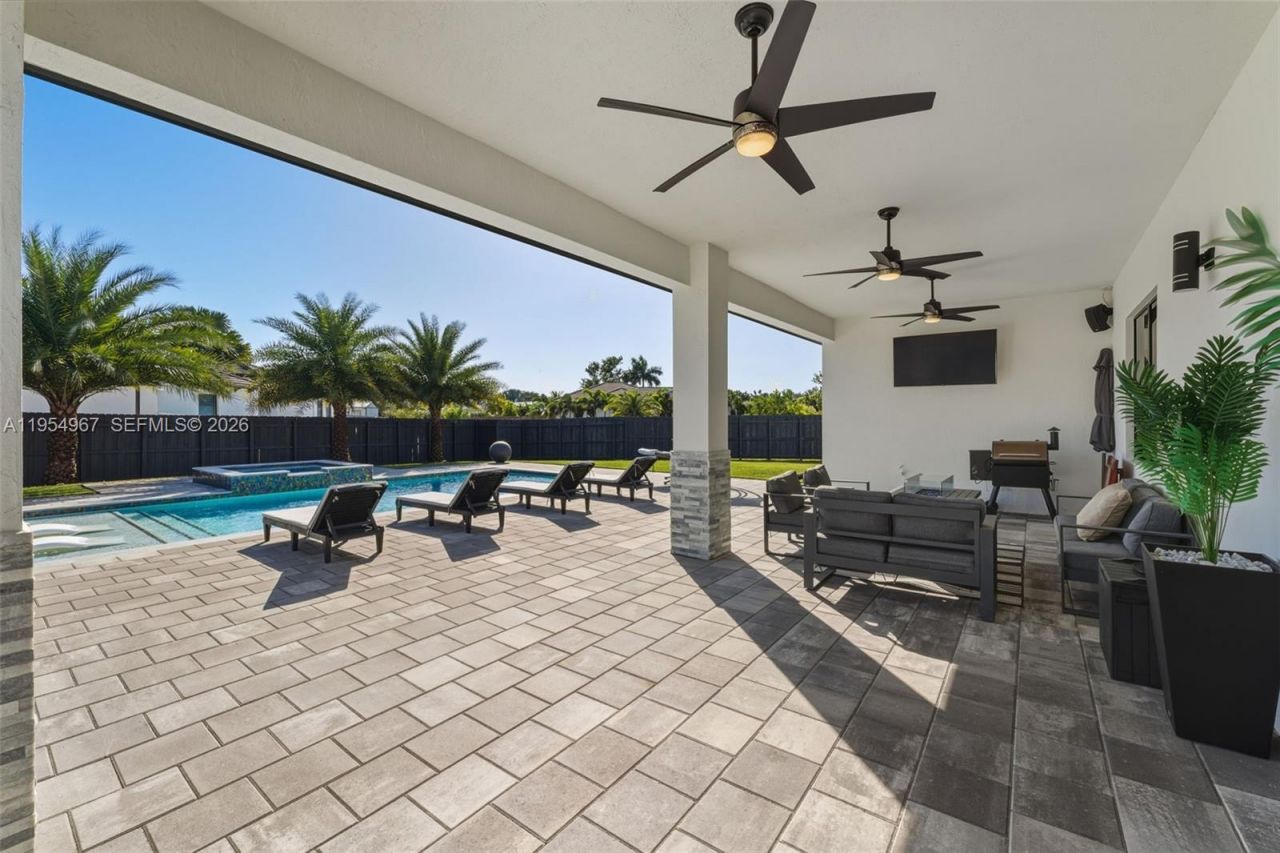 1410 NW 19th St, Homestead, FL 33030 Photo