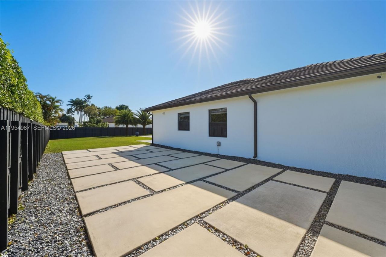 1410 NW 19th St, Homestead, FL 33030 Photo