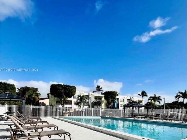 10785 SW 108th Ave, Unit 308, Miami, FL 33176