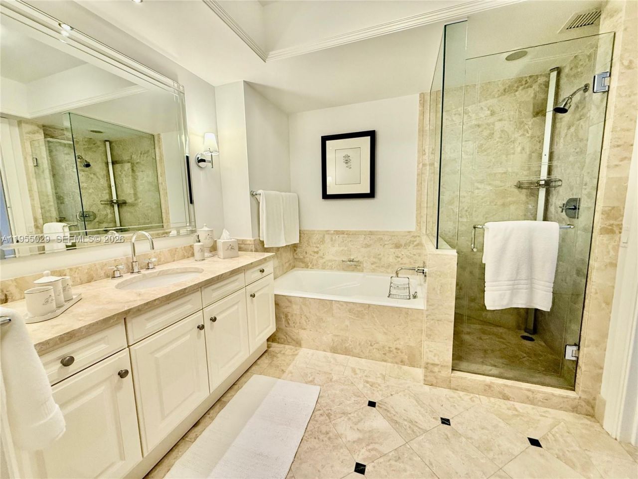 1435 Brickell Ave , Unit 3508, Miami, FL 33131 Photo