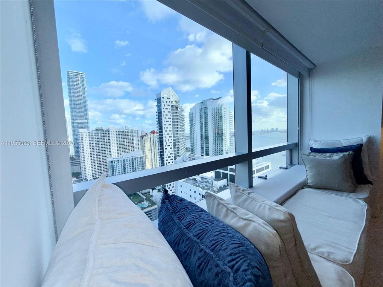 1435 Brickell Ave , Unit 3508, Miami, FL 33131 Photo