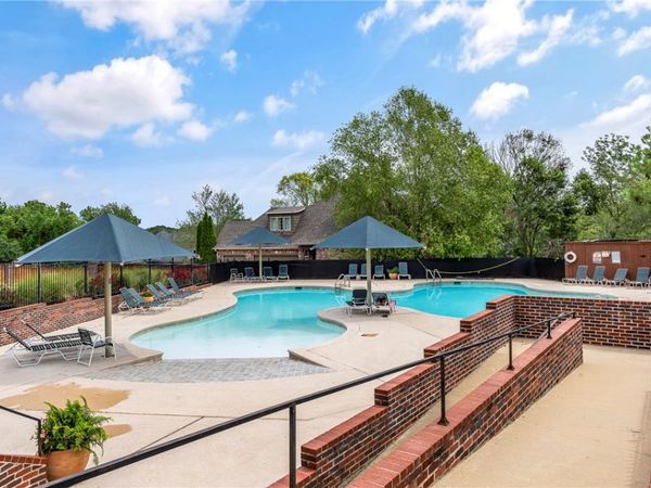 1502 NE Greenbrier Court , Bentonville, AR 72712