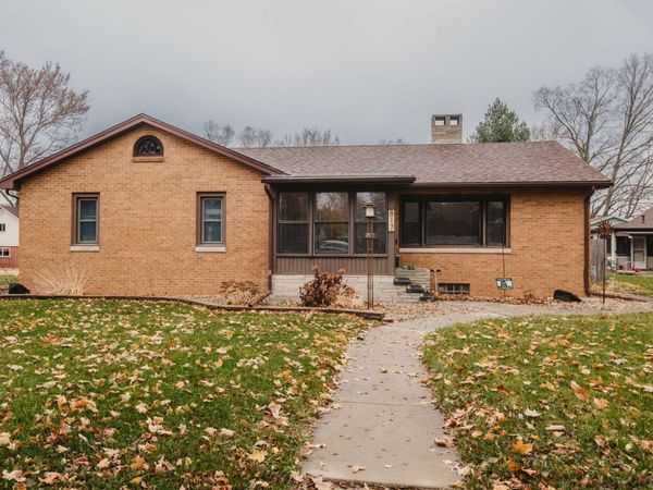 817 8th Street, Lacon, IL 61540