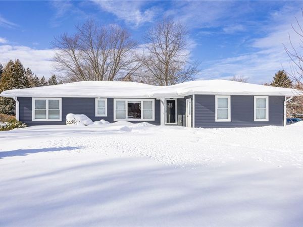 7497 Lake Avenue, Williamson, NY 14589