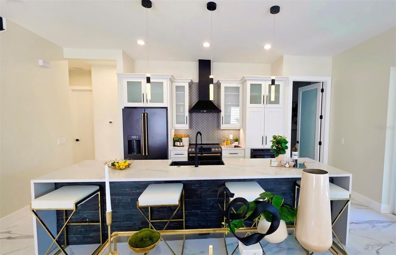 1156 Cocoanut Avenue, Sarasota, FL 34236 Photo