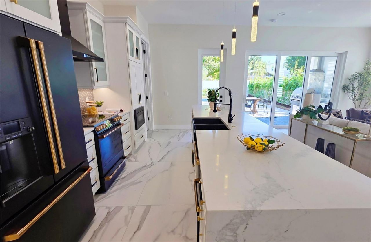 1156 Cocoanut Avenue, Sarasota, FL 34236 Photo