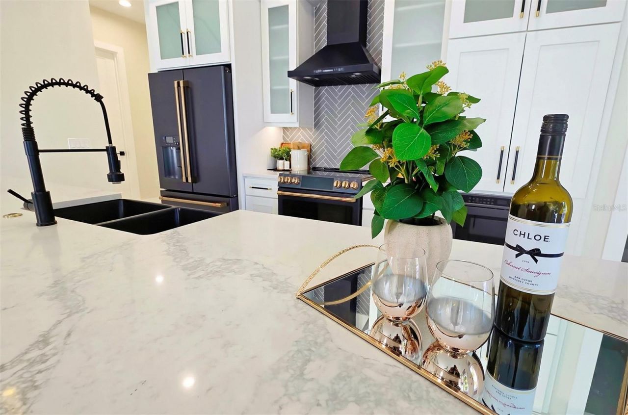 1156 Cocoanut Avenue, Sarasota, FL 34236 Photo