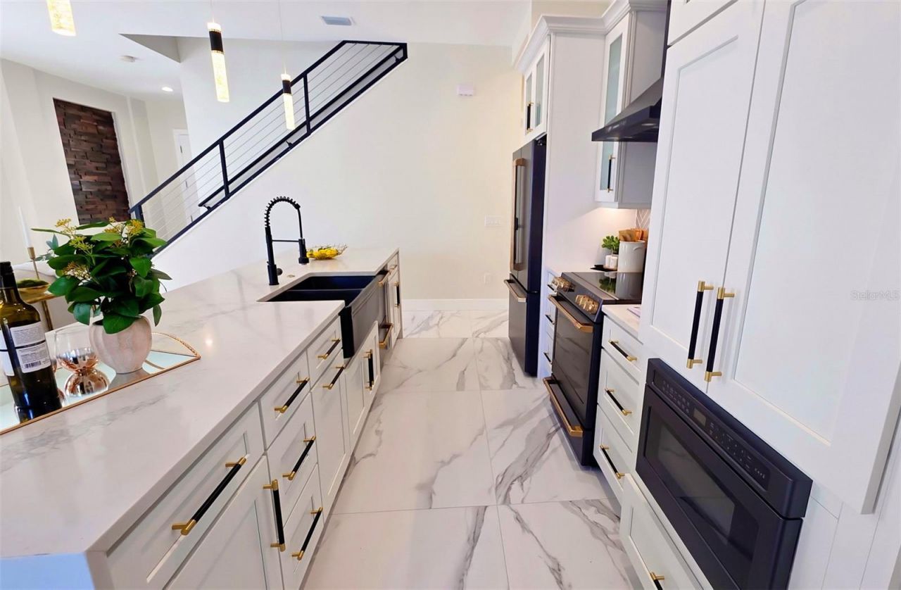 1156 Cocoanut Avenue, Sarasota, FL 34236 Photo