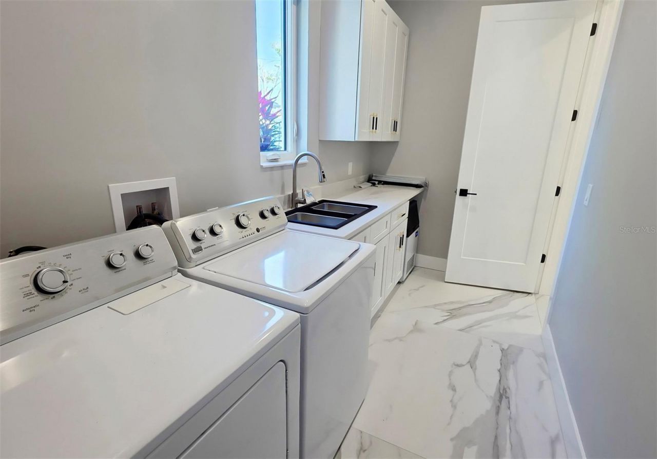 1156 Cocoanut Avenue, Sarasota, FL 34236 Photo