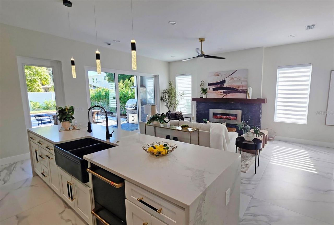 1156 Cocoanut Avenue, Sarasota, FL 34236 Photo