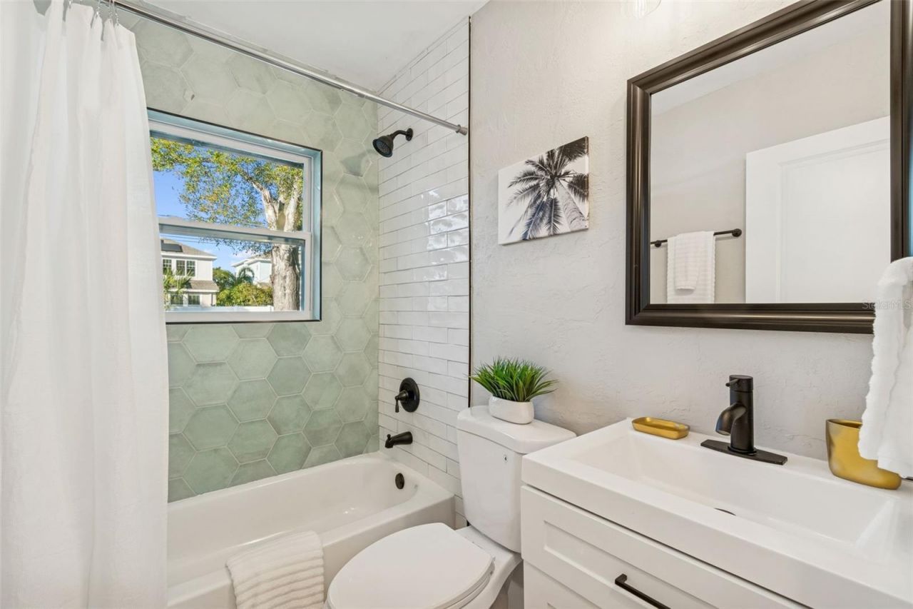 1839 46th Avenue N, Saint Petersburg, FL 33714 Photo