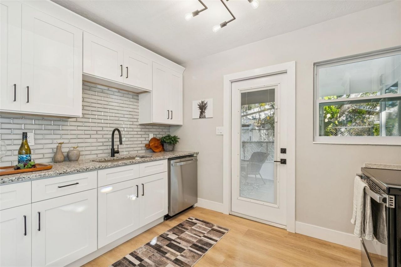 1839 46th Avenue N, Saint Petersburg, FL 33714 Photo