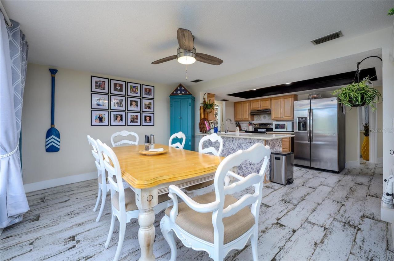 1053 Grand Boulevard, Holiday, FL 34690 Photo