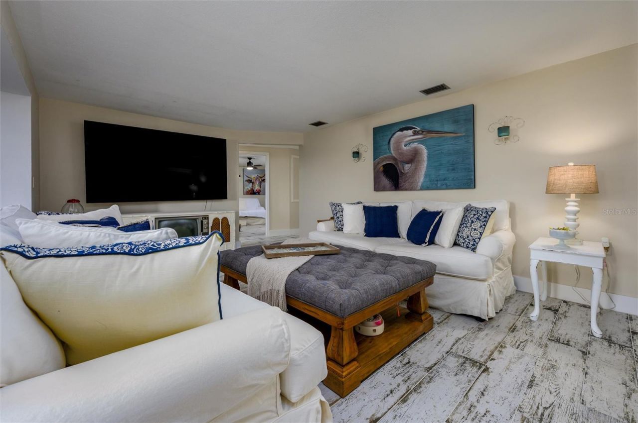 1053 Grand Boulevard, Holiday, FL 34690 Photo